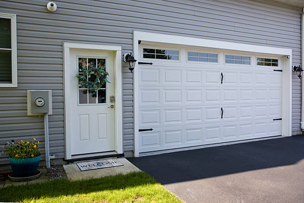 24/7 Emergency Garage Door Panel Replacement experts in Lubeck, WV